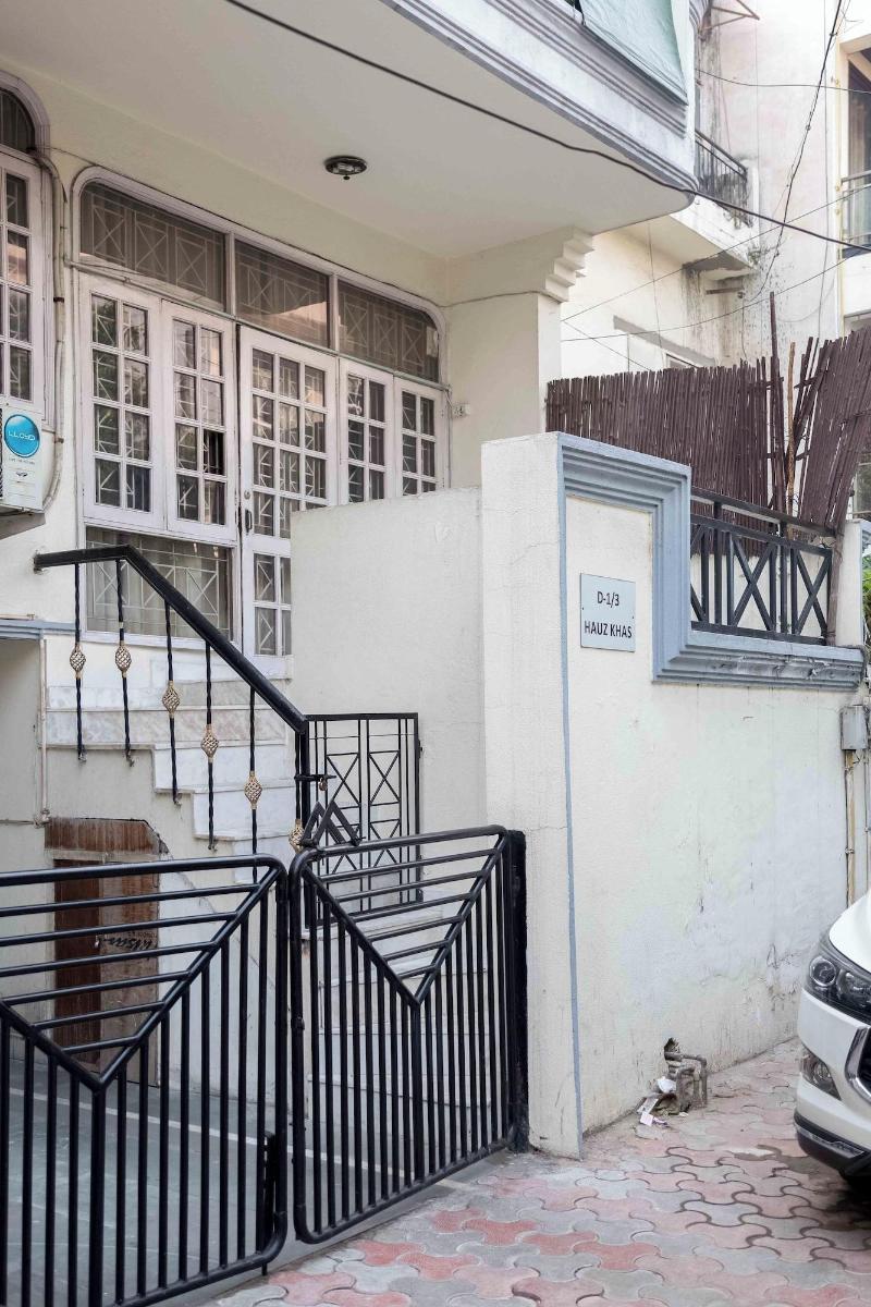Room In B B Hauz Khas 3 Rooms Bnb image