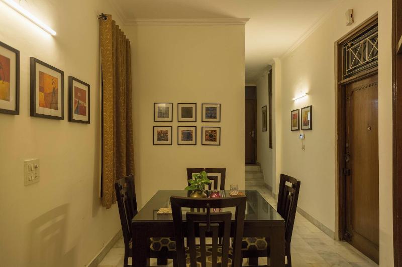 Room In B B Hauz Khas 3 Rooms Bnb image
