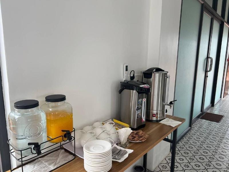 C Hotel image
