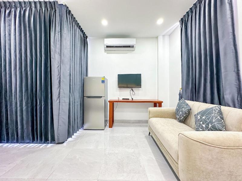 C Hotel image