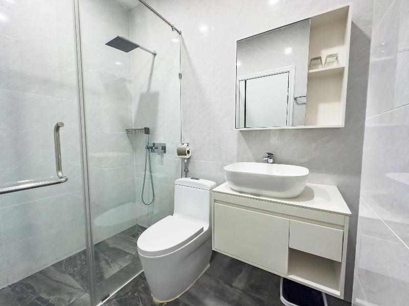 C Hotel image