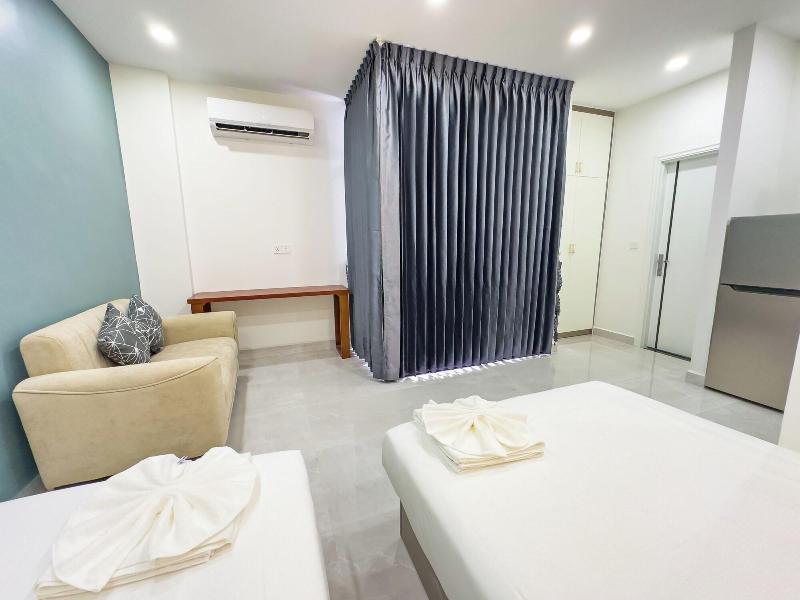 C Hotel image