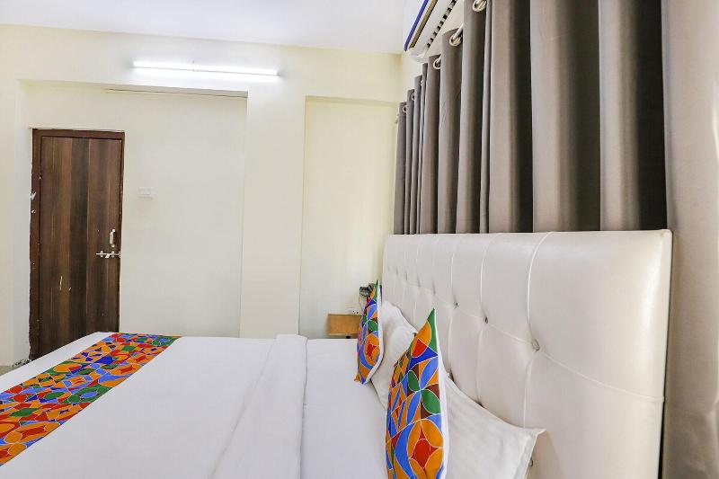 Fabexpress Osca Inn image
