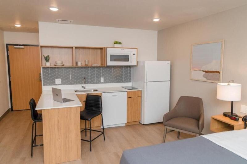 Livaway Suites Tri Cities Richland image