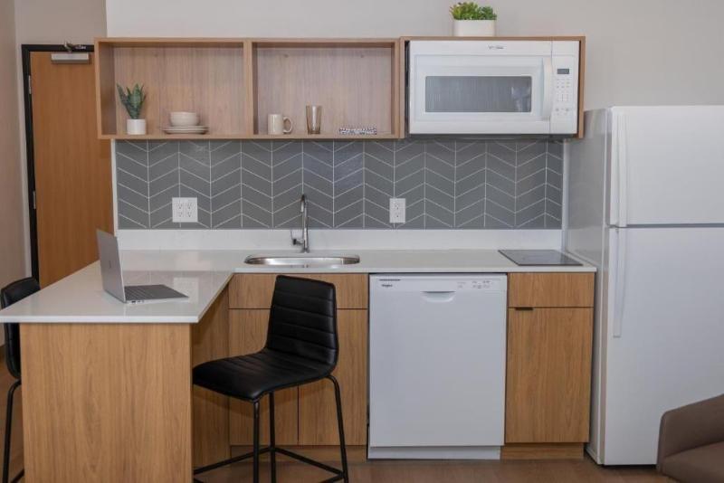 Livaway Suites Tri Cities Richland image