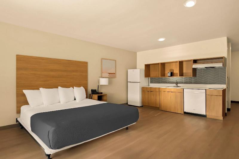Livaway Suites Tri Cities Richland image