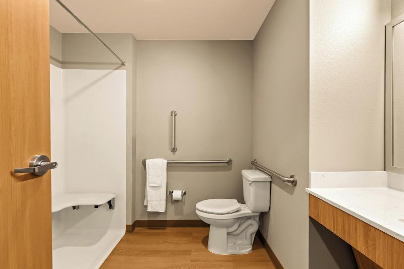 Livaway Suites Tri Cities Richland image