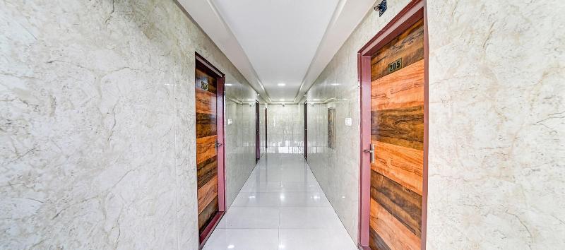 Fabhotel Srinivasa Guest House — view