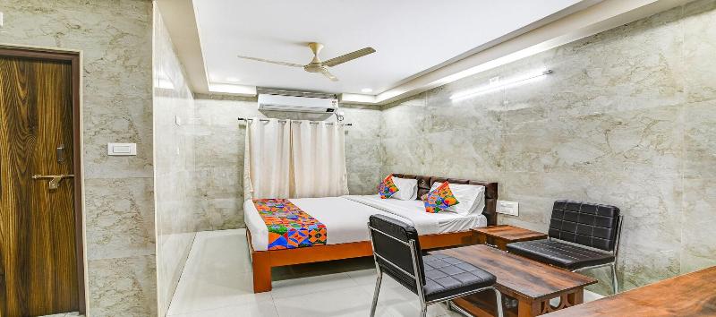 Fabhotel Srinivasa Guest House — exterior view