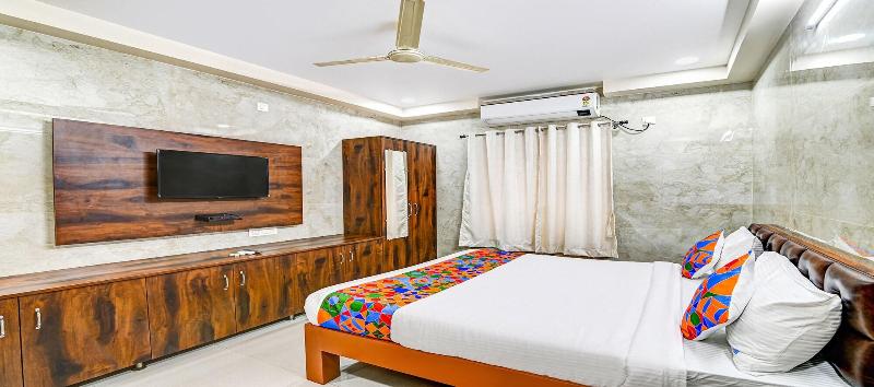 Fabhotel Srinivasa Guest House image