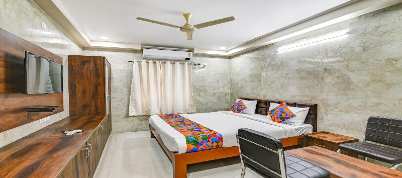 Fabhotel Srinivasa Guest House image