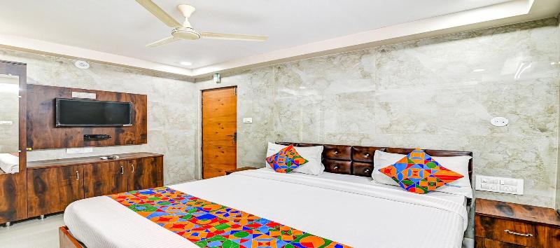 Fabhotel Srinivasa Guest House image