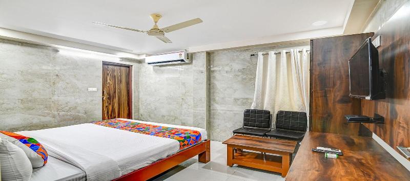 Fabhotel Srinivasa Guest House image