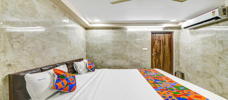 Fabhotel Srinivasa Guest House image