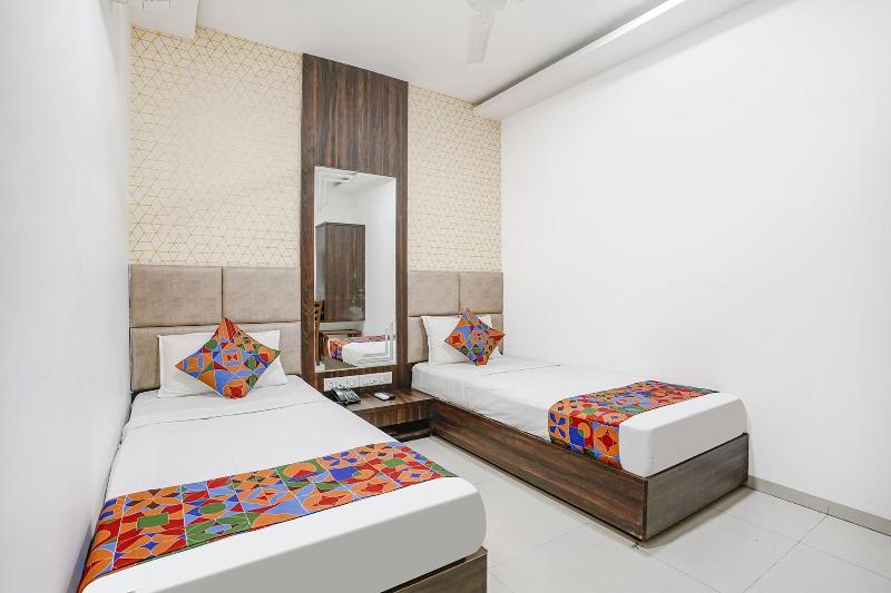 Fabhotel Elvis Inn image