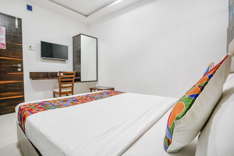 Fabhotel Elvis Inn image