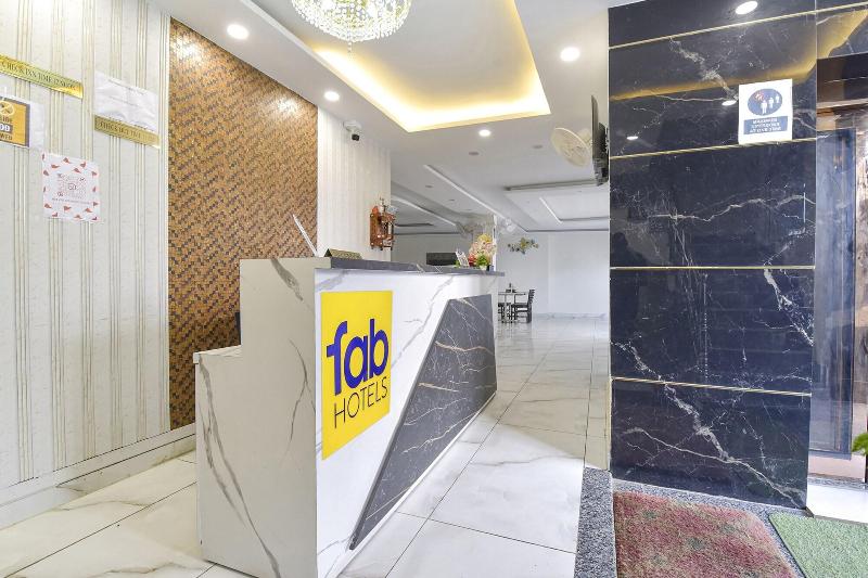 Fabhotel Dev Palace image