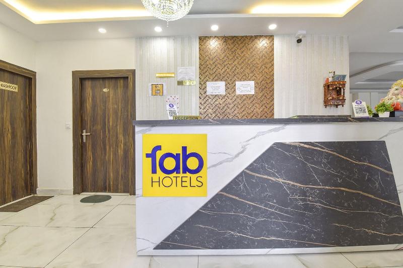 Fabhotel Dev Palace image