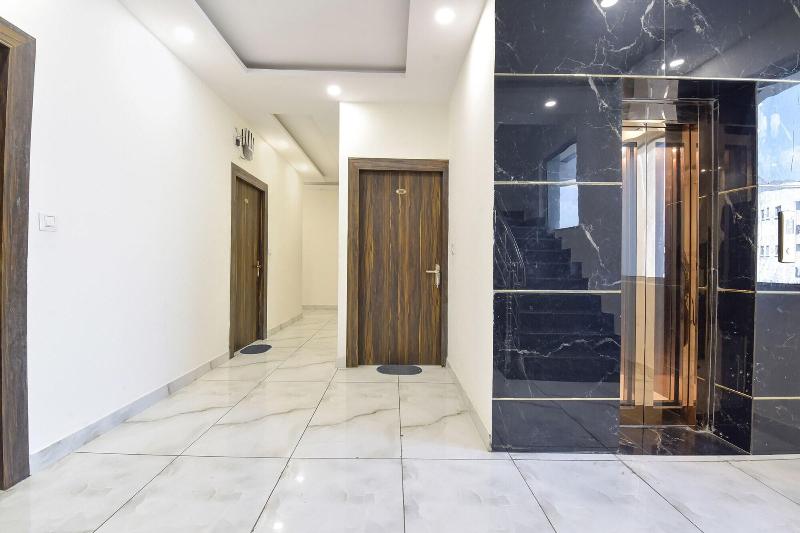 Fabhotel Dev Palace image