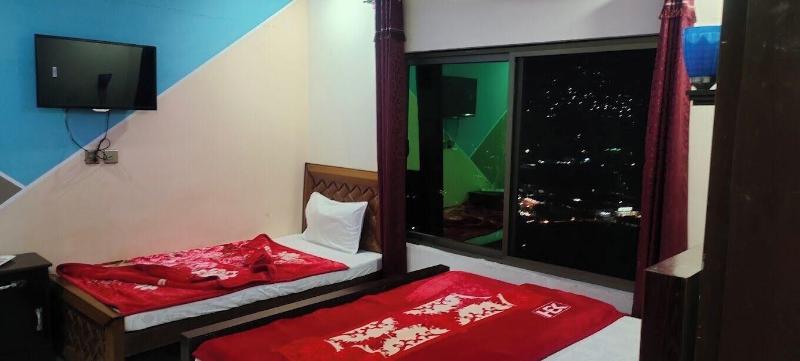 Hotel Valley Door image