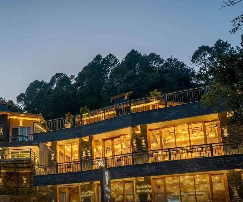 The Cozy Acorn Resort image