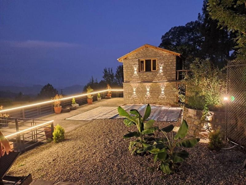 The Cozy Acorn Resort image