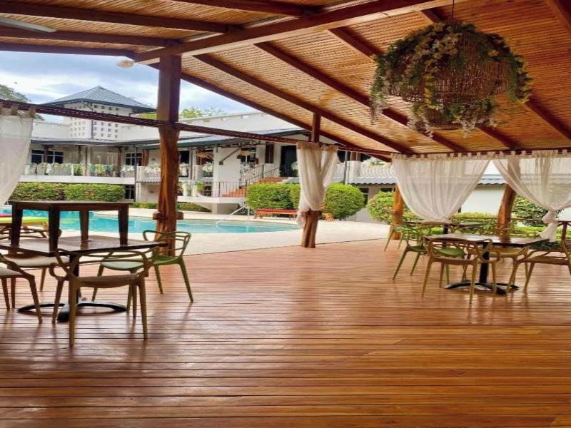 Parti Gras Hotel Villas En Potrero image