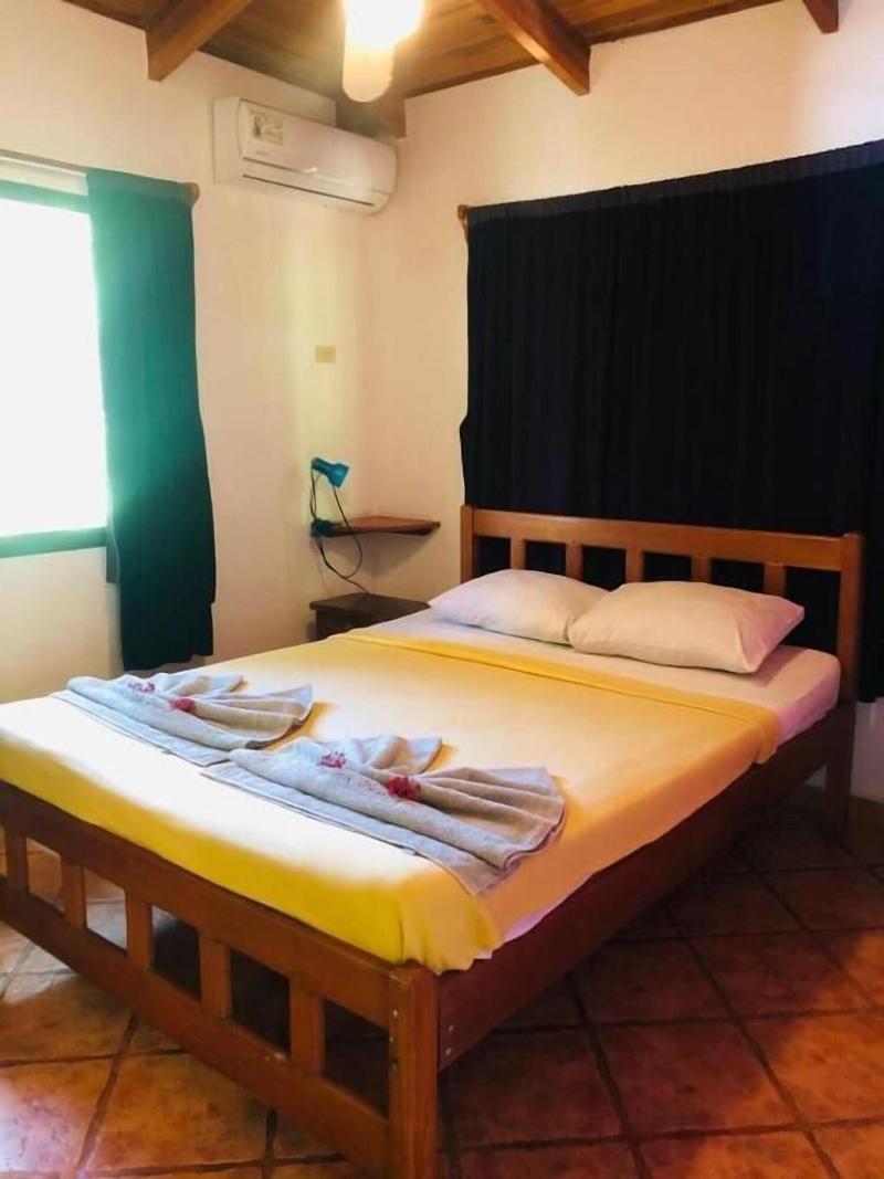 Parti Gras Hotel Villas En Potrero image