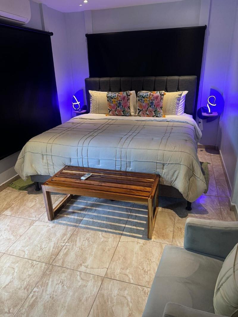 Parti Gras Hotel Villas En Potrero image