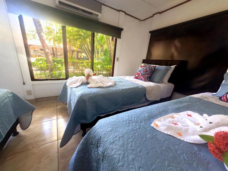 Parti Gras Hotel Villas En Potrero image