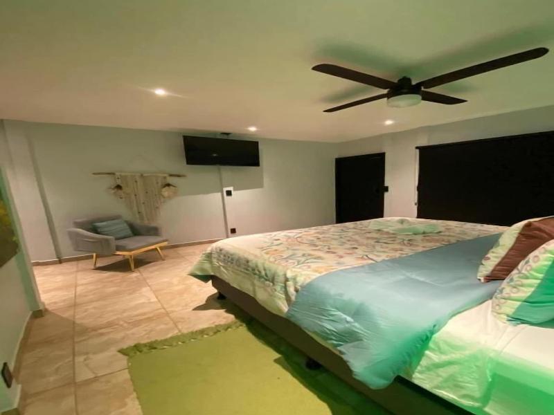 Parti Gras Hotel Villas En Potrero image