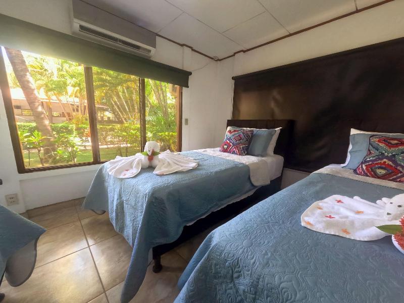 Parti Gras Hotel Villas En Potrero image