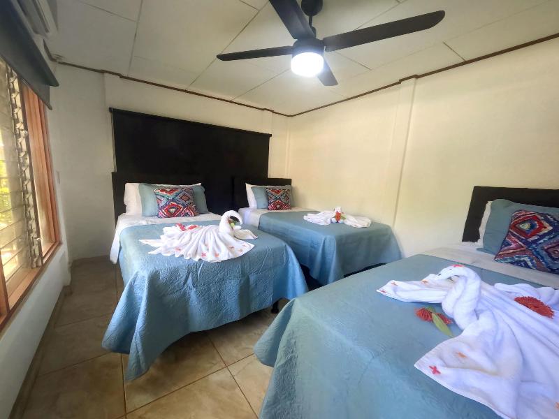 Parti Gras Hotel Villas En Potrero image