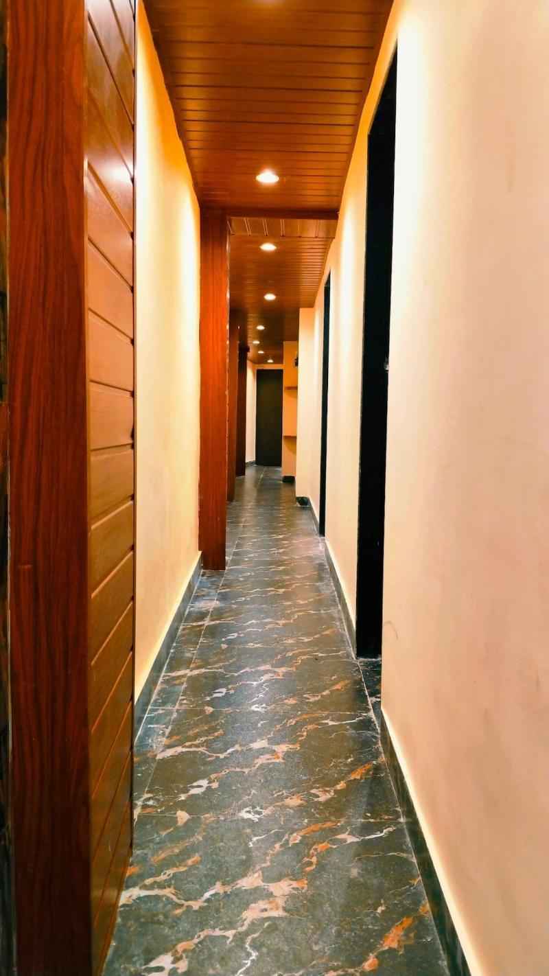 Nadim Tiger Residency image