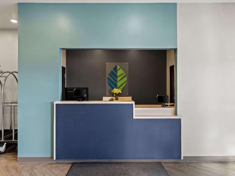 Woodspring Suites Easton Nazareth image