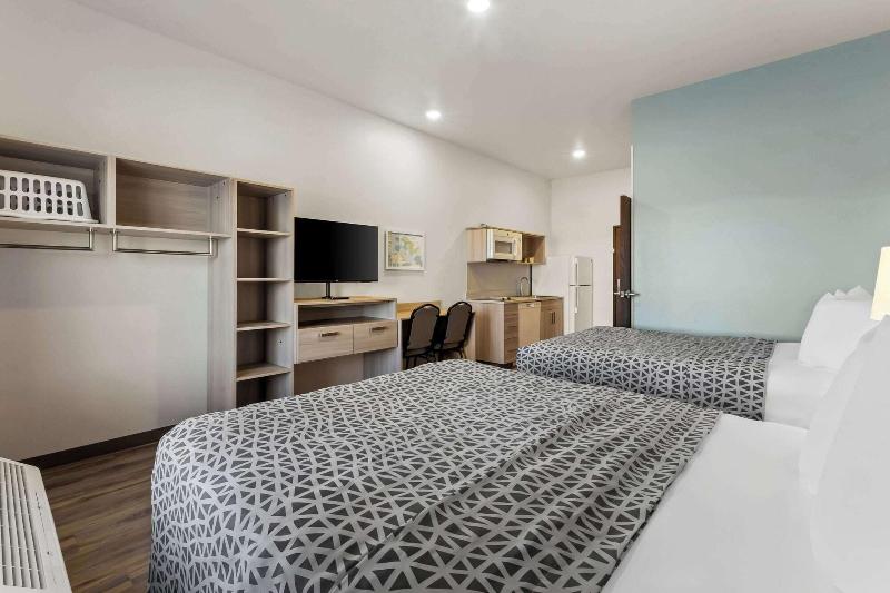 Woodspring Suites Easton Nazareth image