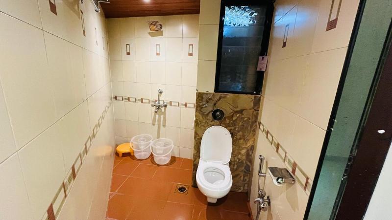 Ishwar Inn Resort image