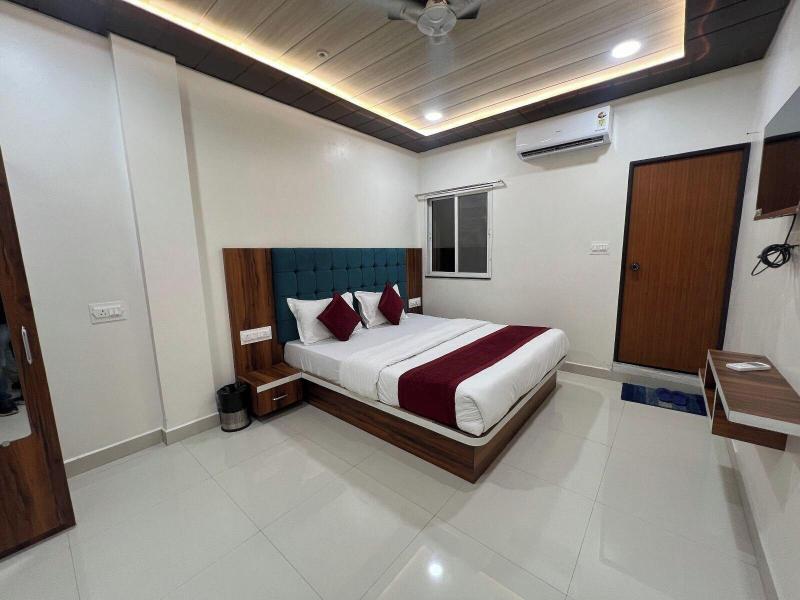 Hotel Hari Palace — view