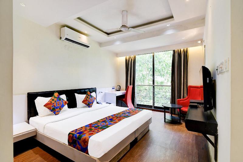 Fabhotel Ballygunge Luxury Nr Ballygunge Station — exterior view