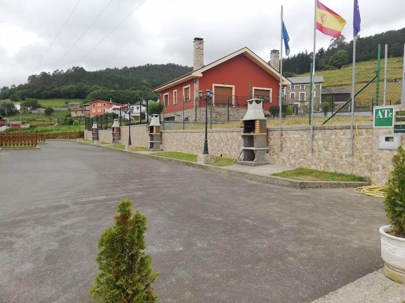 Apartamentos Rurales La Torre image