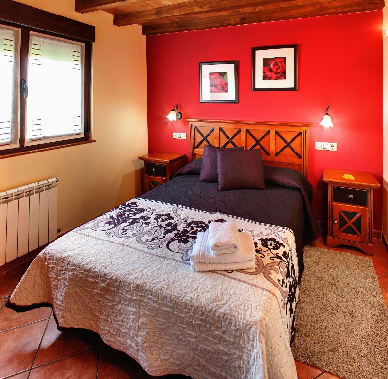 Apartamentos Rurales La Torre image