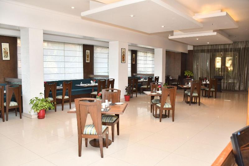 Gianz Hotel image