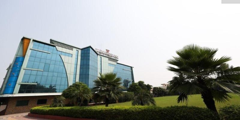 Wingston A Treehouse Hotel Mathura — general view