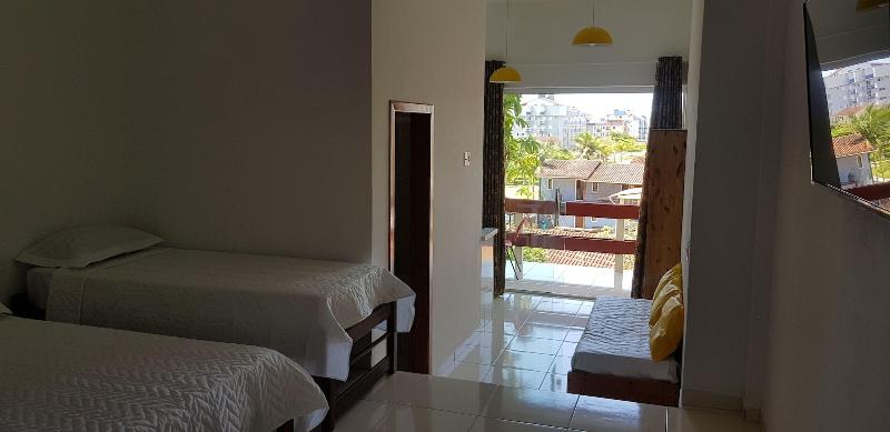 Apartamentos Casa Da Pedra image