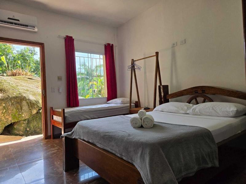 Apartamentos Casa Da Pedra image