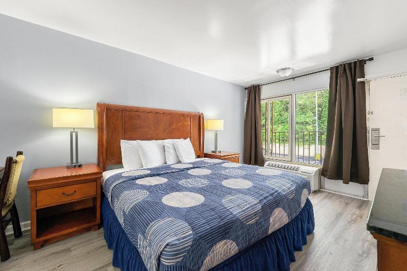 Budgetel Inn And Suites image