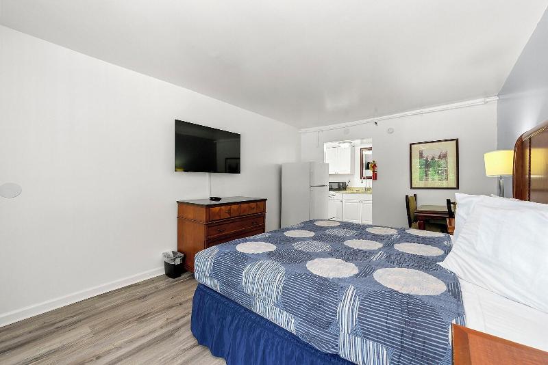 Budgetel Inn And Suites image