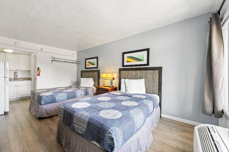 Budgetel Inn And Suites image