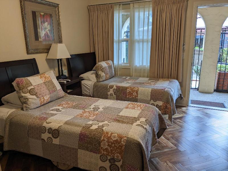 Los Gatos Garden Inn Hotel image