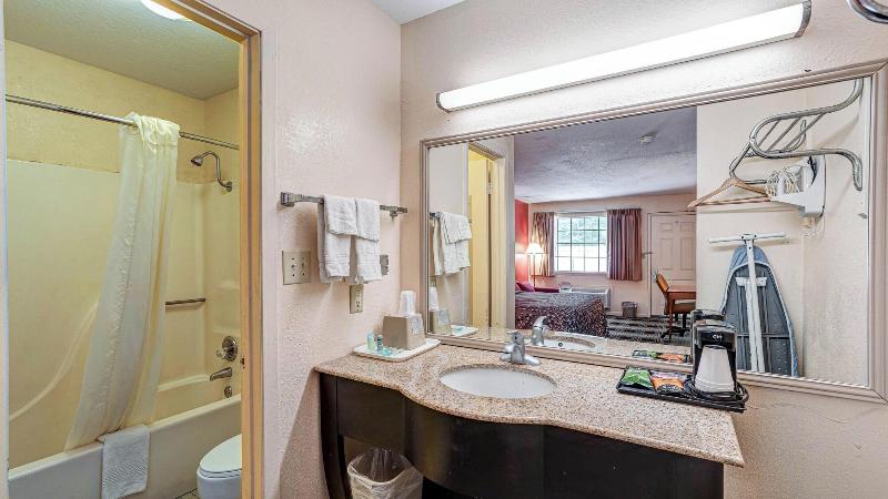 Northgate Inn image